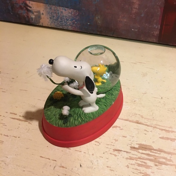 2012 Hallmark Peanuts Gallery Snoopy Figurine " Wish Big ! " - Picture 7 of 10